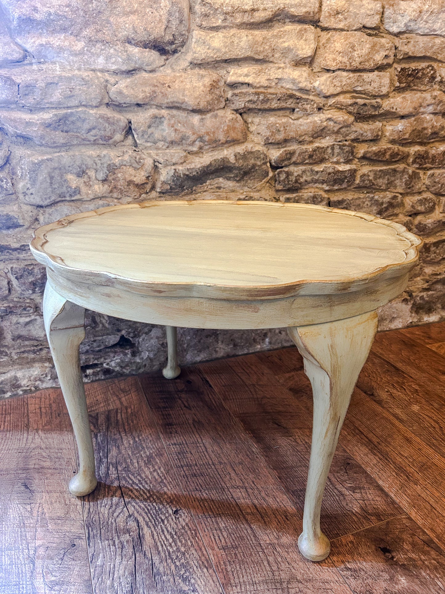 Refurbished hand painted round coffee table in Versailles - The Barn Shed