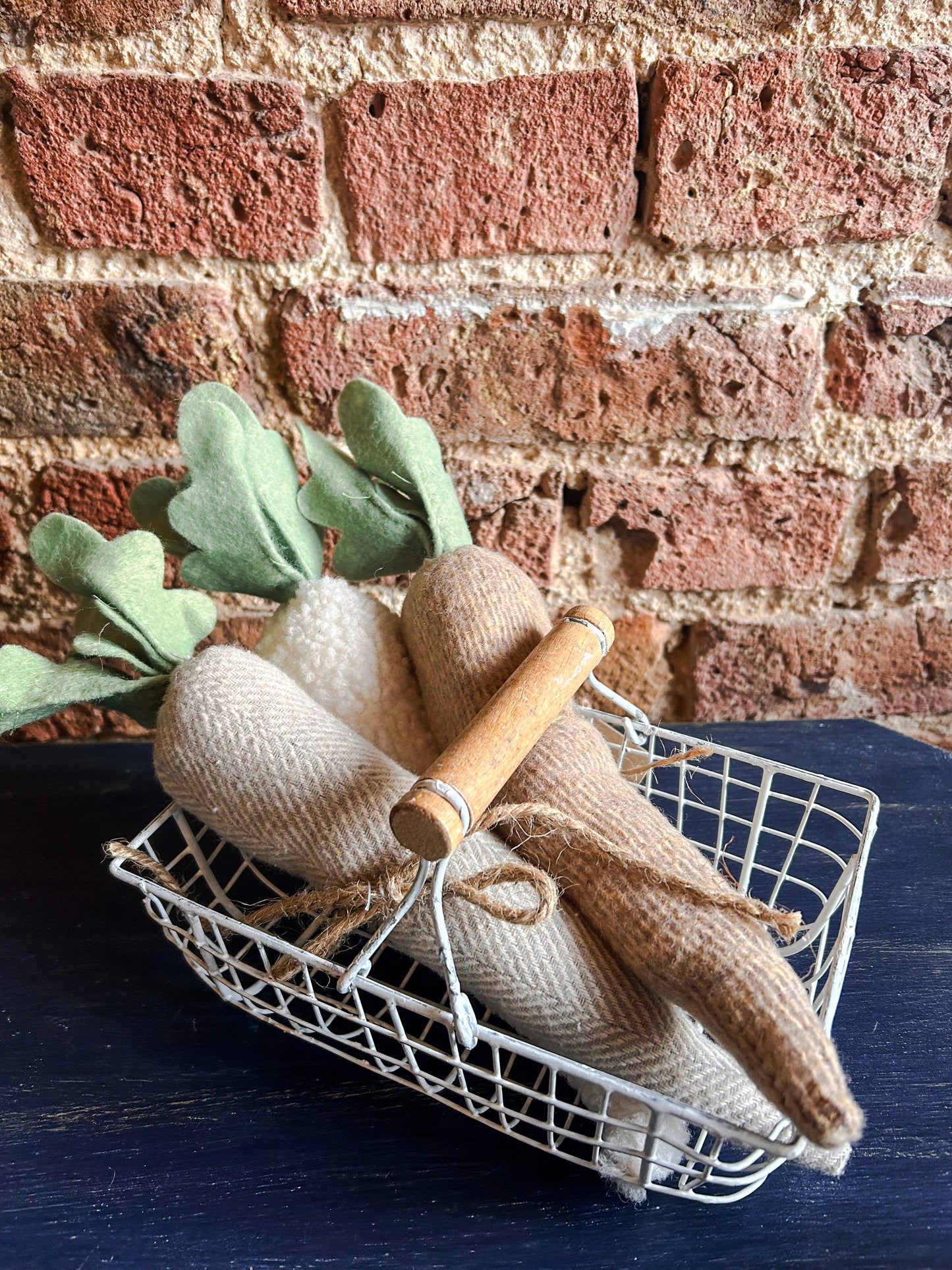 Rustic white metal basket-Various styles - The Barn Shed