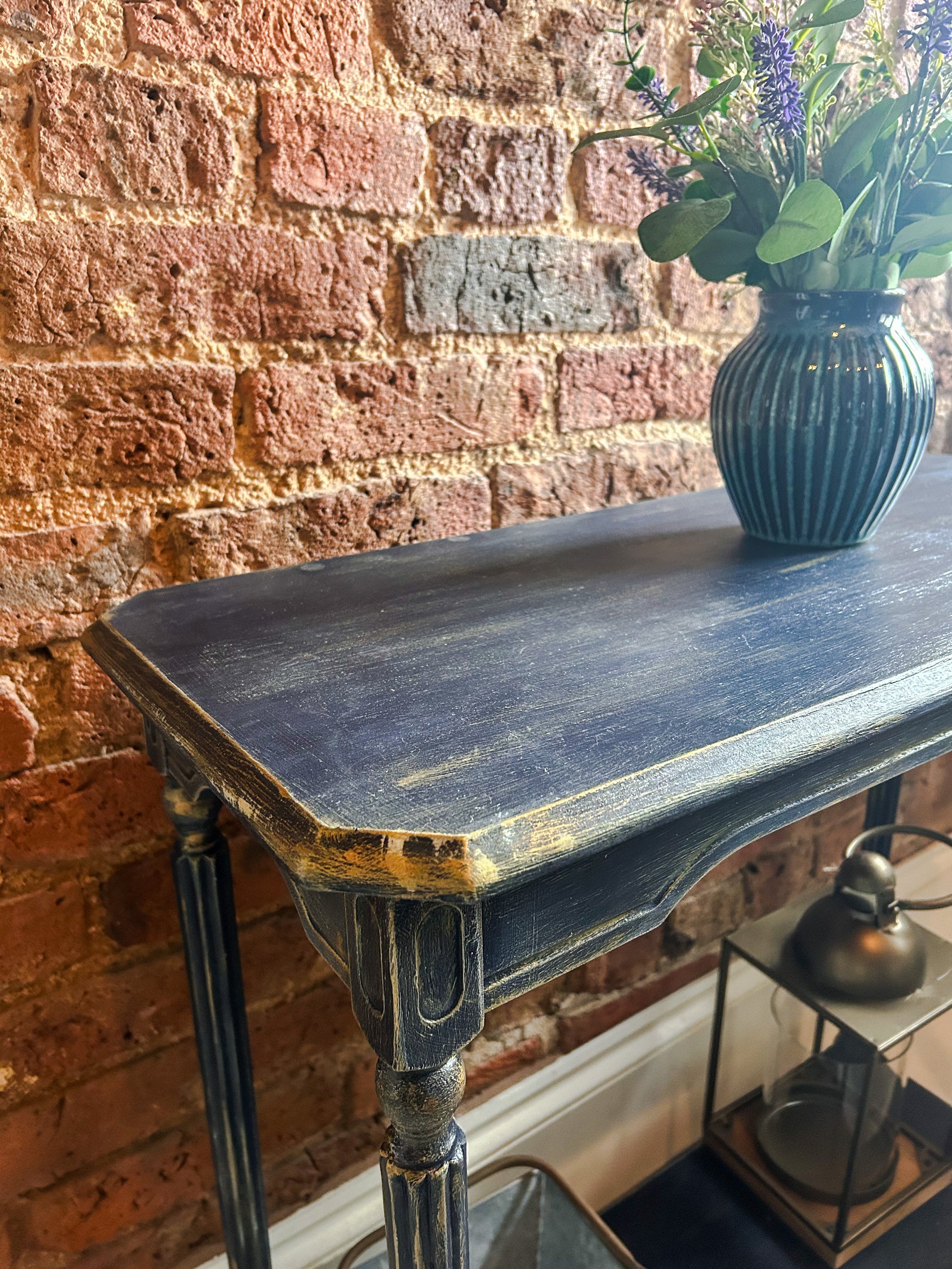 Refurbished Console Table in Old Navy - The Barn Shed