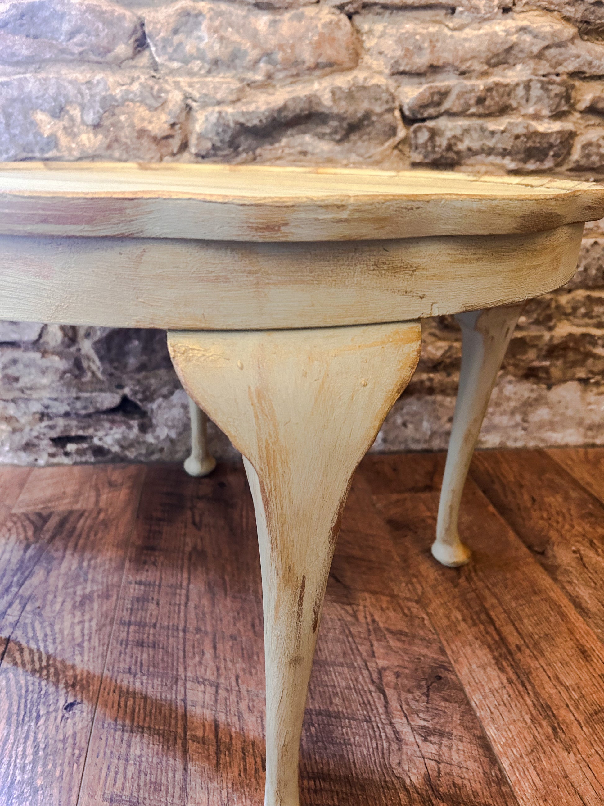 Refurbished hand painted round coffee table in Versailles - The Barn Shed